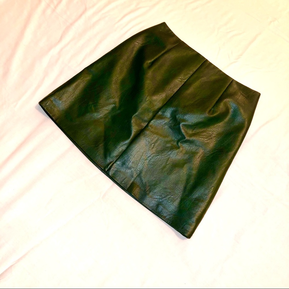 Dark Green Faux Leather Skirt - Picture 3 of 3